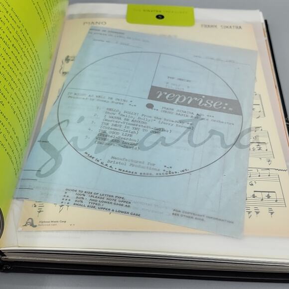 Frank Sinatra The Treasures Hardcover 2004 Filled with Ephemera No CD - Picture 9 of 14